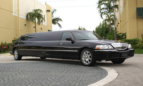 8 Passenger Limo